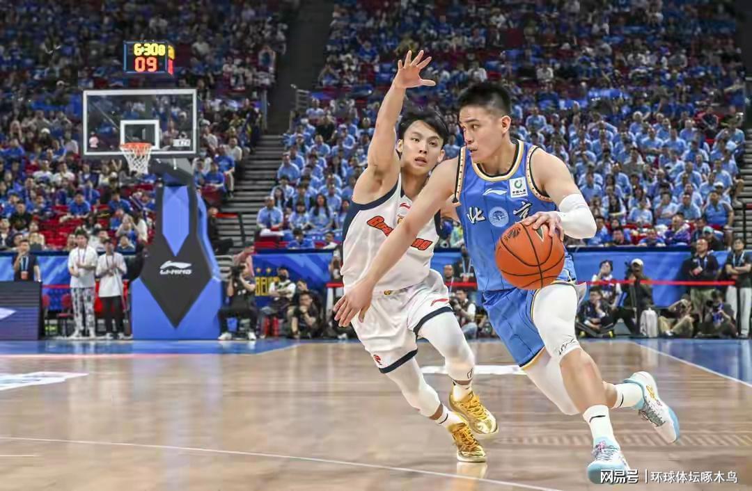 乐鱼-曾凡博23分2板1断 北汽102-94广东 大比分1-0领先